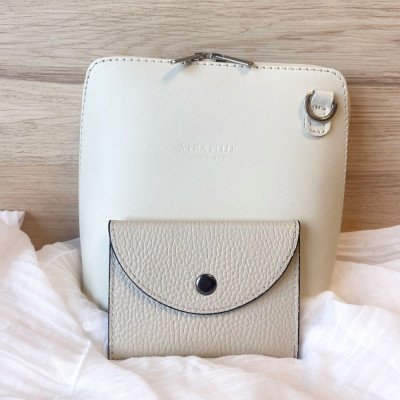 Pochette Sunny Cuir Grainé rigide Pochette Sunny Cuir Grainé rigide